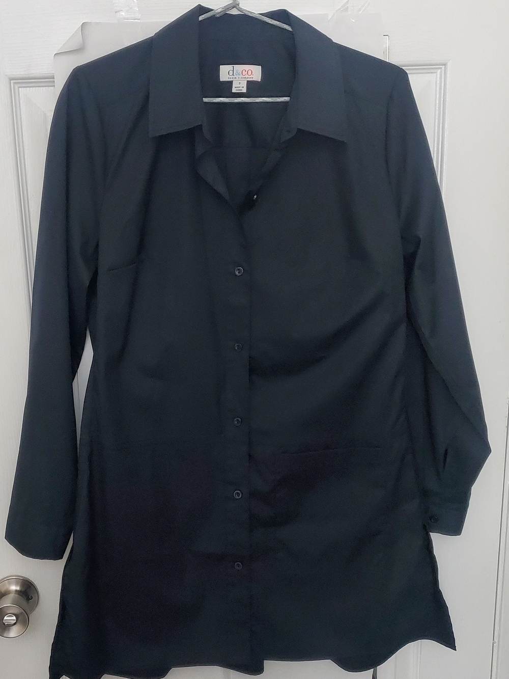 D & Co Classic Black Long-Sleeve Womens Button-Up Shirt